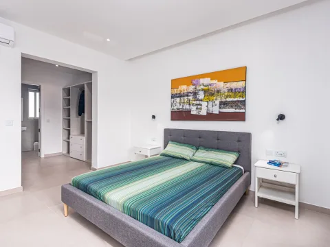 2 bed Apartment For Rent in Sliema, Sliema - thumb 7