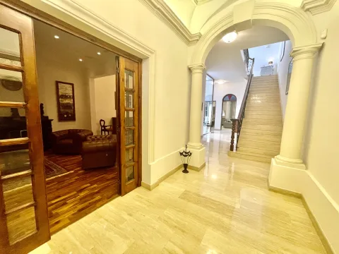 3 bed Town House For Rent in Sliema, Sliema - thumb 1