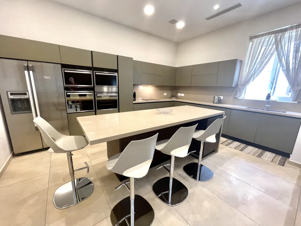 3 bed Town House For Rent in Sliema, Sliema - thumb 10