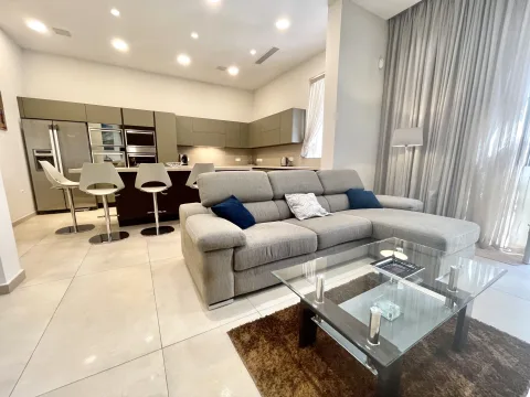 3 bed Town House For Rent in Sliema, Sliema - thumb 9