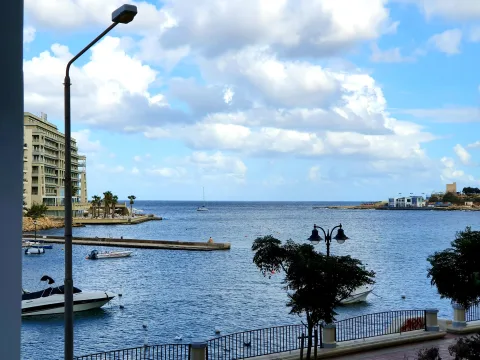 2 bed Apartment For Rent in St Julian's, St Julian's - thumb 1