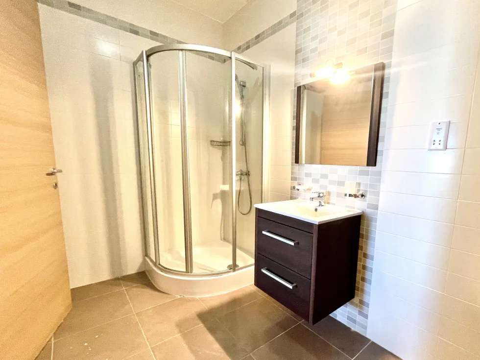 3 bed Apartment For Rent in Sliema, Sliema - thumb 10