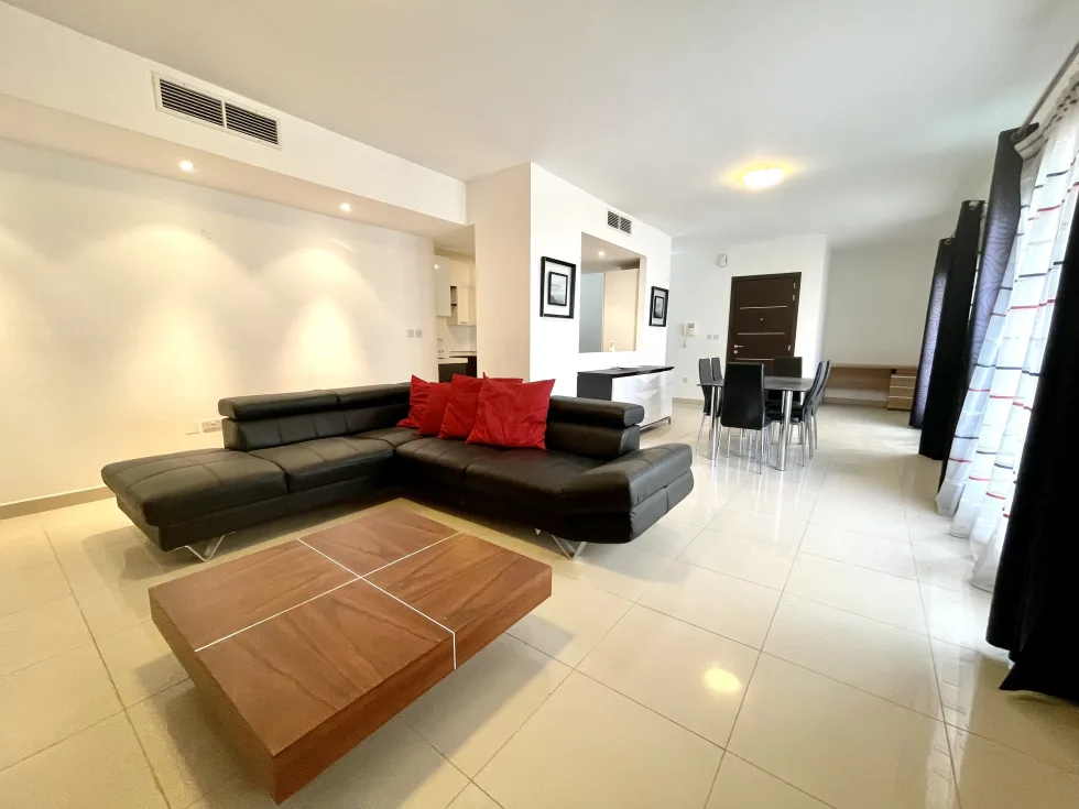 3 bed Apartment For Rent in Sliema, Sliema - thumb 2