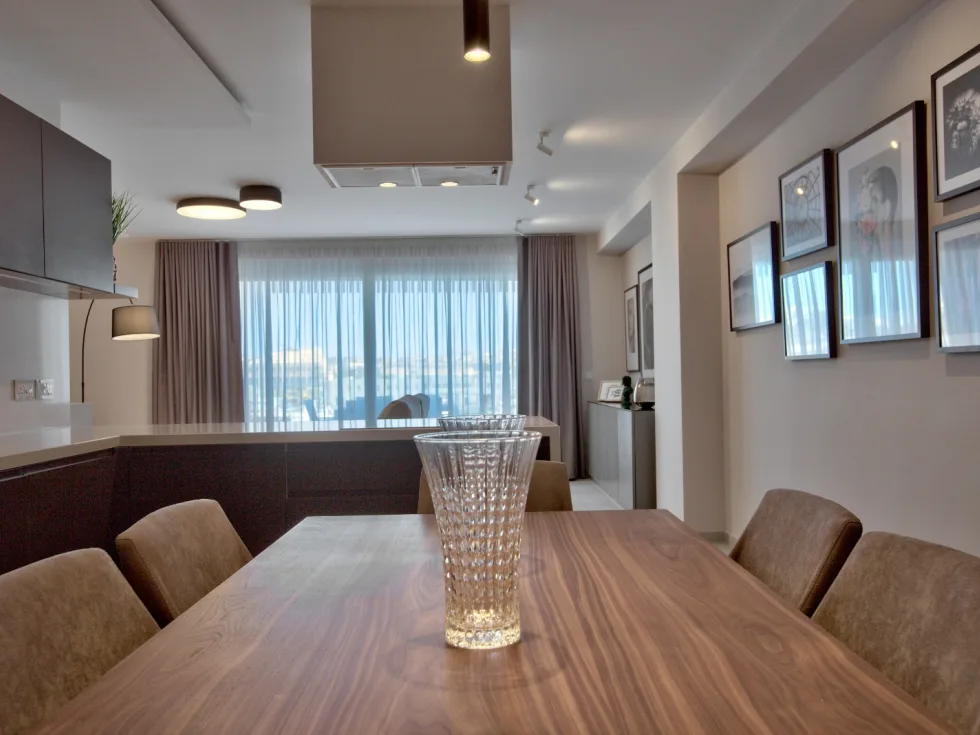 3 bed Apartment For Rent in Sliema, Sliema - thumb 4