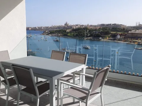 3 bed Apartment For Rent in Sliema, Sliema - thumb 1