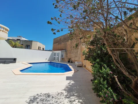 5 bed Villa For Rent in Madliena, Madliena - thumb 1
