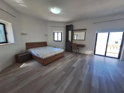 5 bed Villa For Rent in Madliena, Madliena - thumb 9