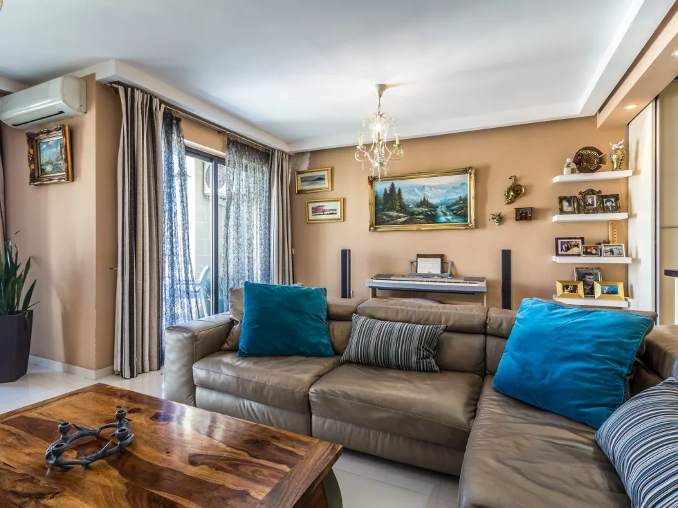 3 bed Apartment For Sale in Sliema, Sliema - thumb 4