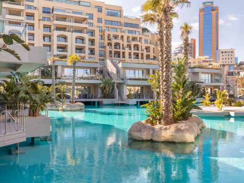 3 bed Apartment For Rent in St Julian's, St Julian's - thumb 1