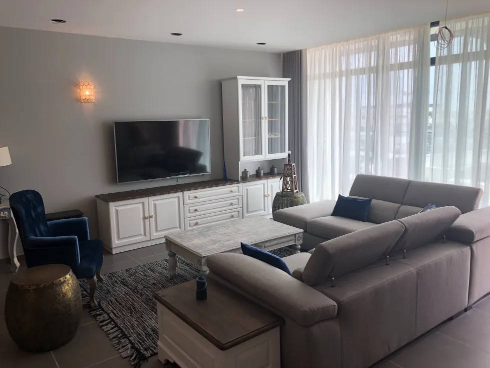 3 bed Apartment For Rent in St Julian's, St Julian's - thumb 1