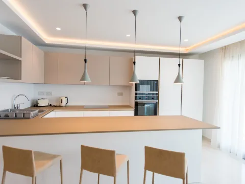 3 bed Apartment For Rent in Ta' Xbiex, Ta' Xbiex - thumb 4