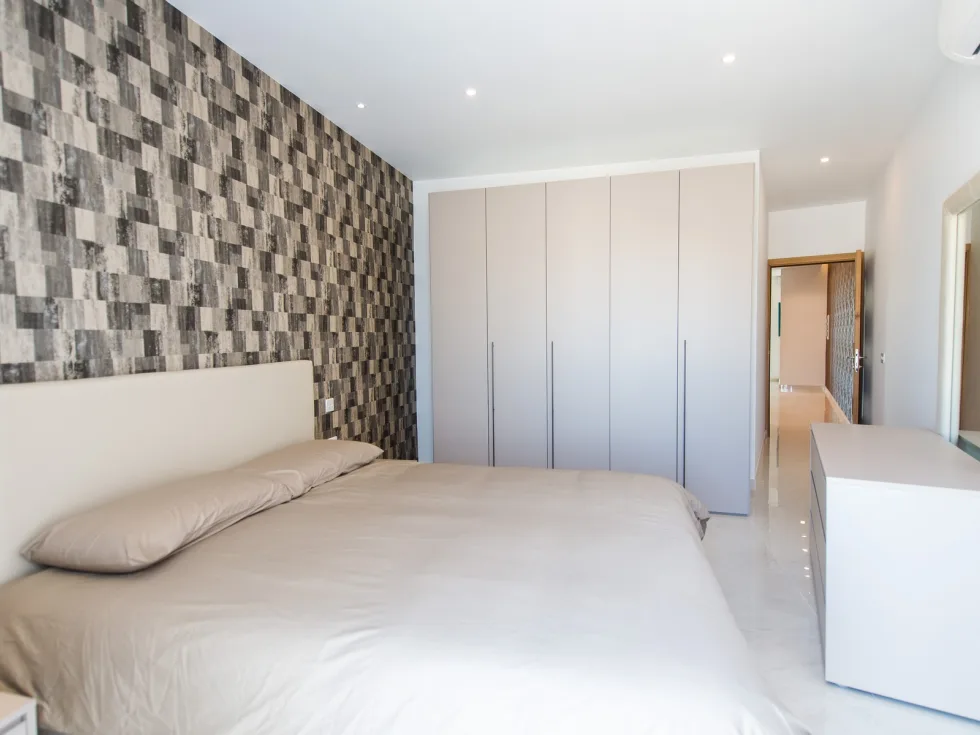 3 bed Apartment For Rent in Ta' Xbiex, Ta' Xbiex - thumb 9