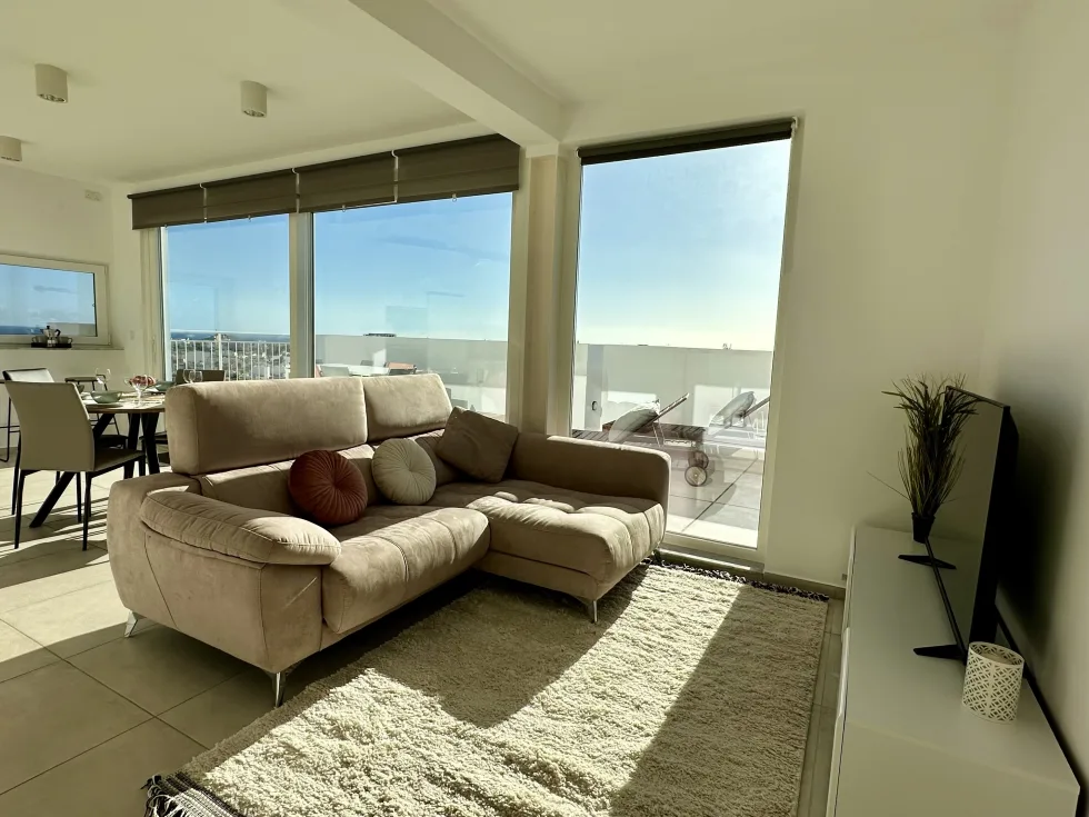2 bed Penthouse For Rent in St Julian's, St Julian's - thumb 4