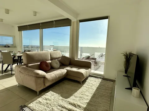 2 bed Penthouse For Rent in St Julian's, St Julian's - thumb 4