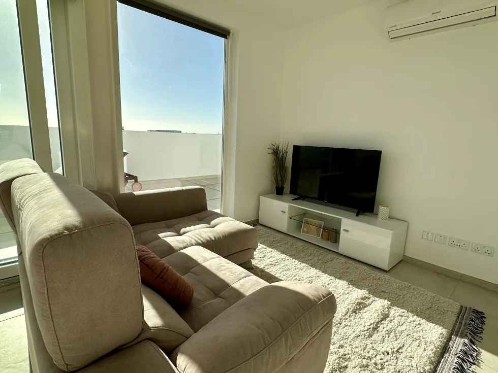 2 bed Penthouse For Rent in St Julian's, St Julian's - thumb 5