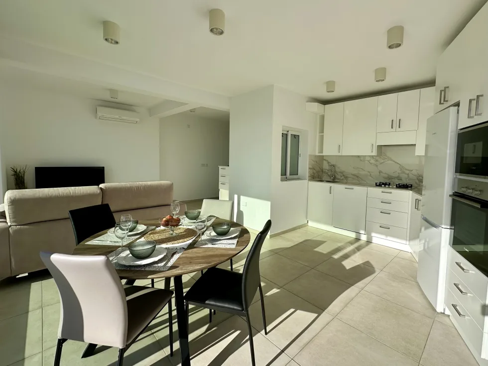 2 bed Penthouse For Rent in St Julian's, St Julian's - thumb 7