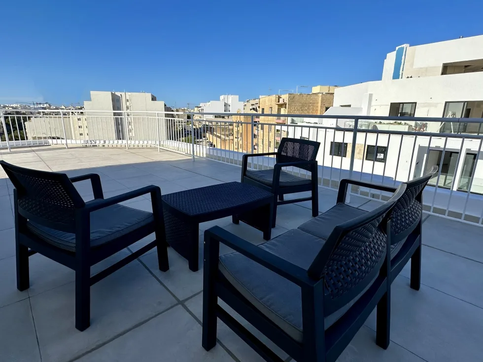 2 bed Penthouse For Rent in St Julian's, St Julian's - thumb 9