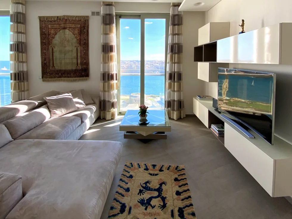 2 bed Apartment For Rent in Sliema, Sliema - thumb 4