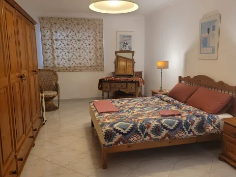 3 bed Apartment For Rent in Sliema, Sliema - thumb 9