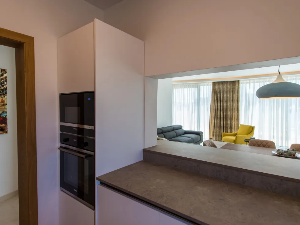 2 bed Penthouse For Rent in Ta' Xbiex, Ta' Xbiex - thumb 5