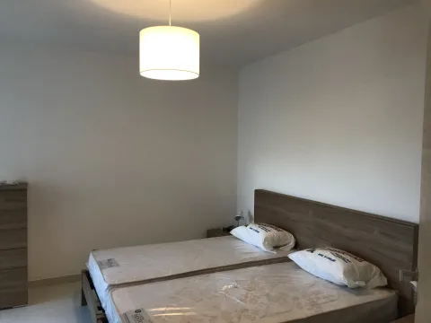 3 bed Apartment For Rent in Bahar ic-Caghaq, Bahar ic-Caghaq - thumb 7