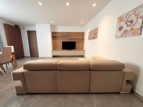 2 bed Apartment For Rent in St Julian's, St Julian's - thumb 4