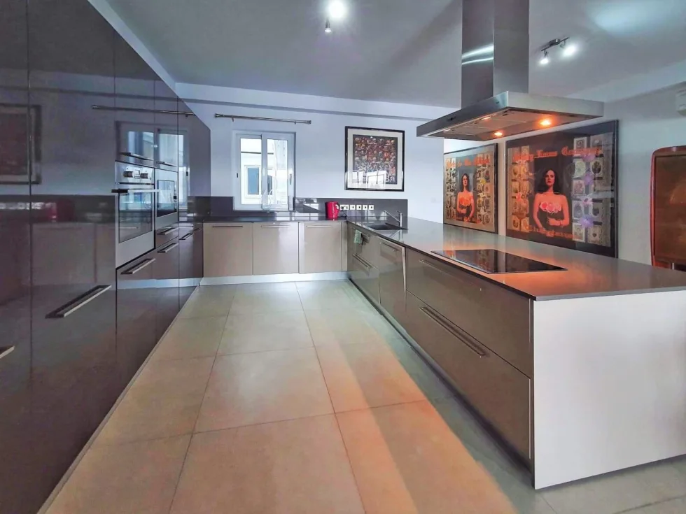 3 bed Apartment For Rent in Sliema, Sliema - thumb 6