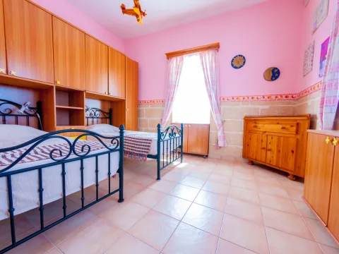 3 bed Farmhouse For Rent in Marsaxlokk, Marsaxlokk - thumb 7