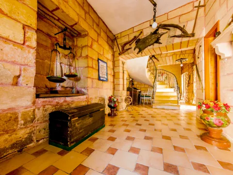 3 bed Farmhouse For Rent in Marsaxlokk, Marsaxlokk - thumb 8