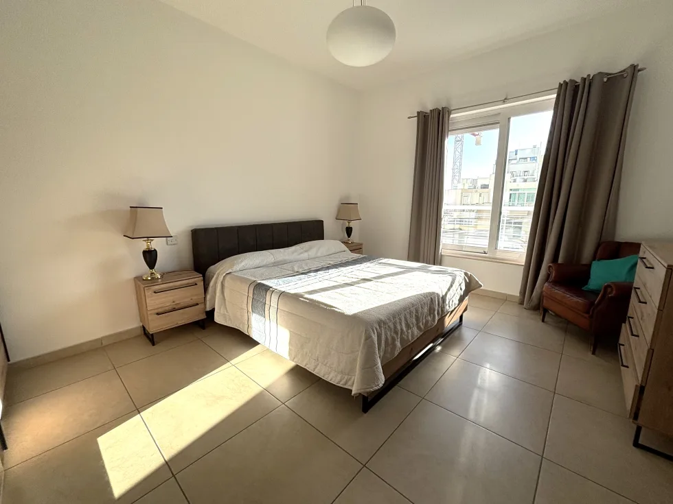 3 bed Apartment For Rent in Sliema, Sliema - thumb 9