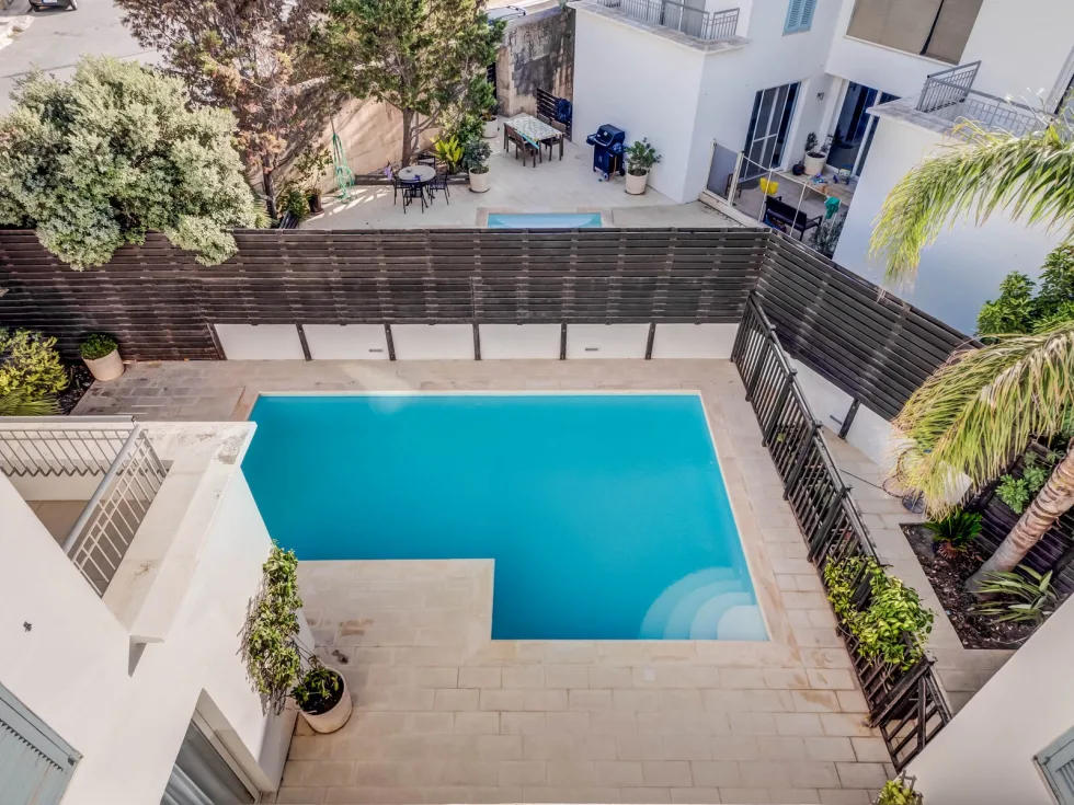 4 bed Villa For Rent in Naxxar, Naxxar - thumb 1