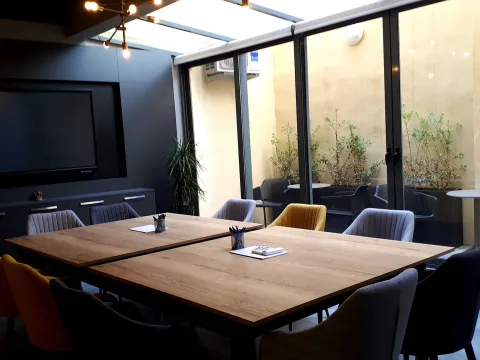 0 bed Office For Rent in Sliema, Sliema - thumb 1