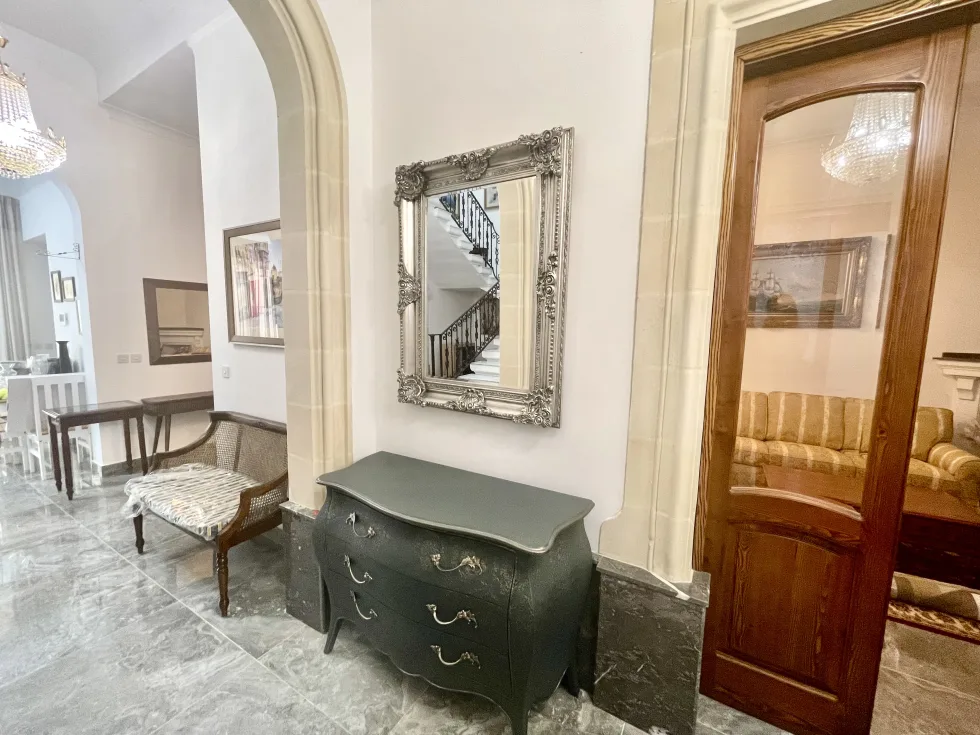 3 bed Town House For Rent in Sliema, Sliema - thumb 5