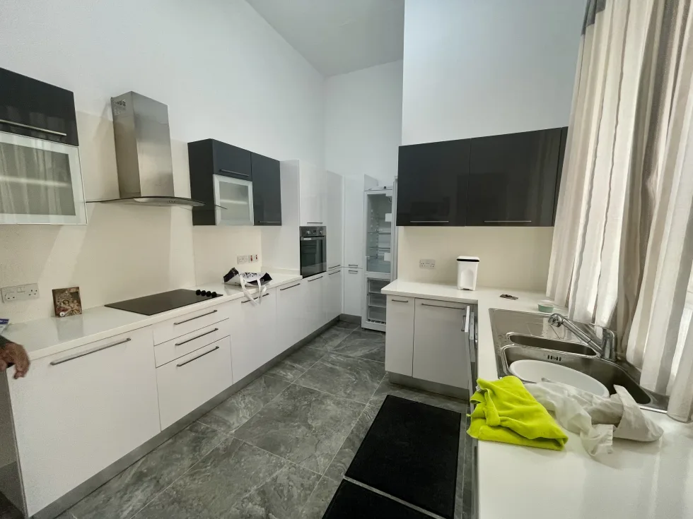 3 bed Town House For Rent in Sliema, Sliema - thumb 6