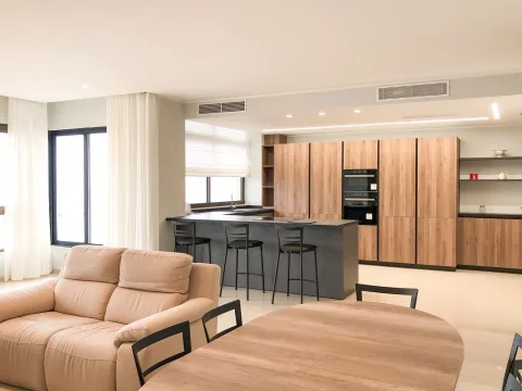 3 bed Apartment For Rent in Sliema, Sliema - thumb 1