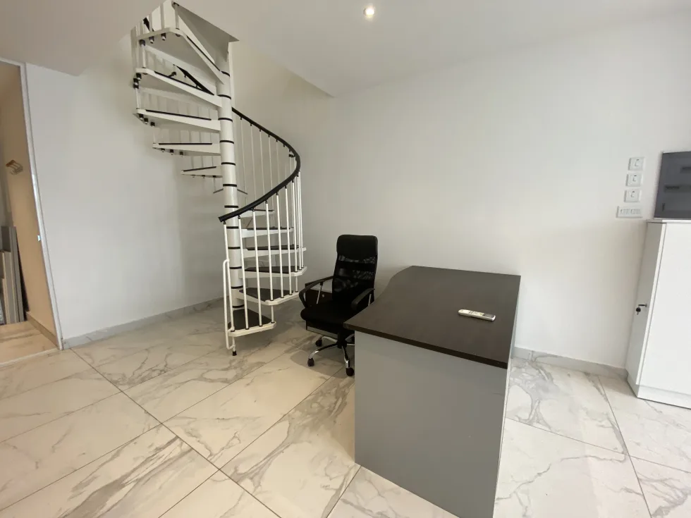 0 bed Office For Rent in Sliema, Sliema - thumb 3