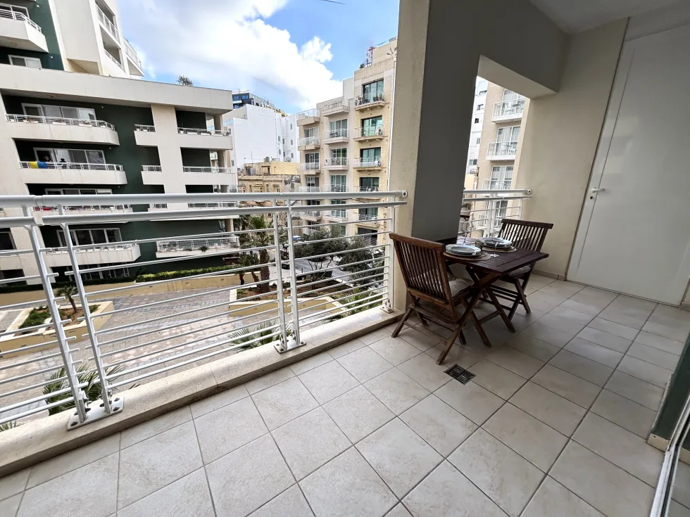 1 bed Apartment For Rent in Sliema, Sliema - thumb 4