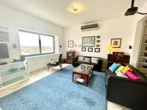 3 bed Apartment For Rent in Valletta, Valletta - thumb 2