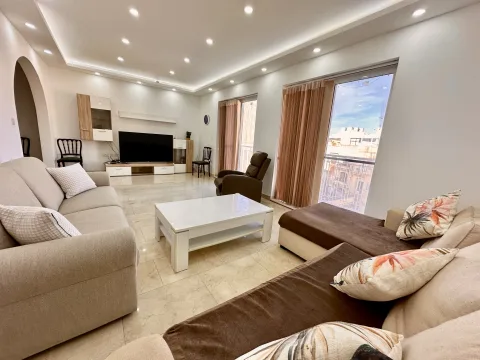 3 bed Apartment For Rent in Sliema, Sliema - thumb 1