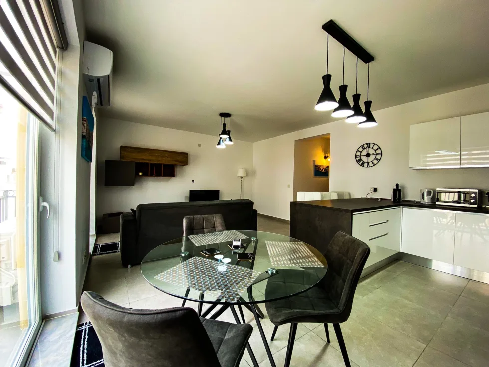 2 bed Apartment For Rent in Sliema, Sliema - thumb 3