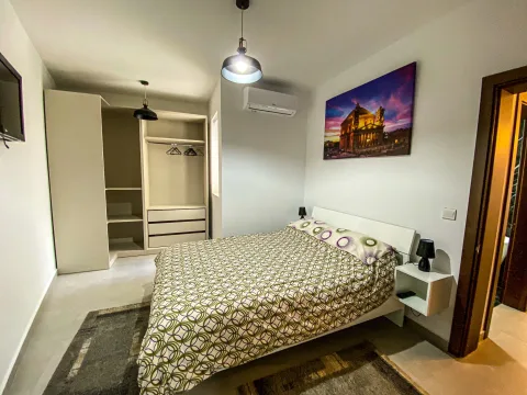 2 bed Apartment For Rent in Sliema, Sliema - thumb 4