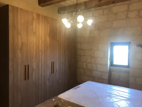 3 bed Farmhouse For Rent in St Paul's Bay, St Paul's Bay - thumb 8