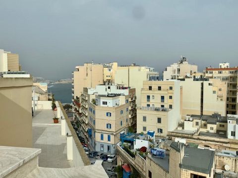 3 bed Penthouse For Rent in Sliema, Sliema - thumb 1