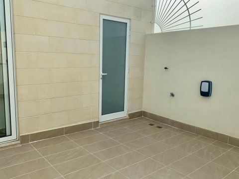 3 bed Penthouse For Rent in Sliema, Sliema - thumb 12
