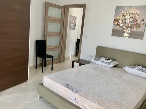 3 bed Penthouse For Rent in Sliema, Sliema - thumb 13