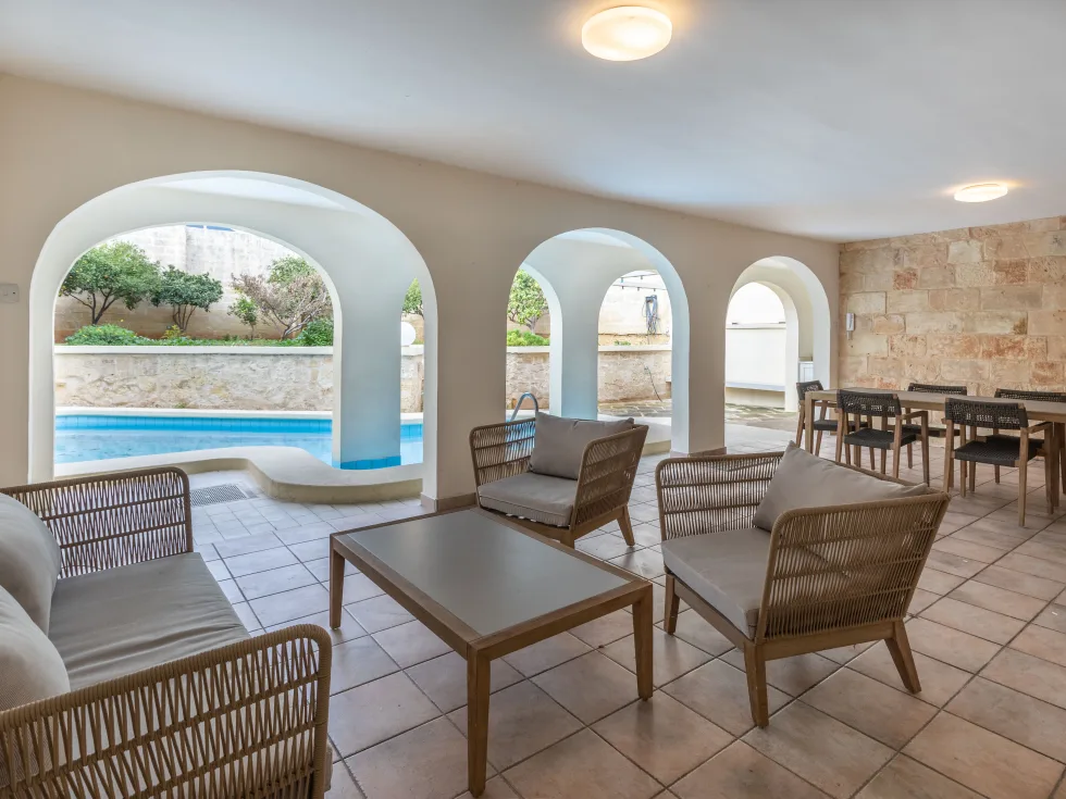 5 bed Terraced House For Rent in Attard, Attard - thumb 2