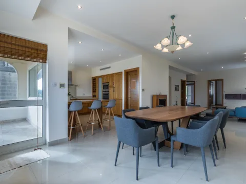 5 bed Terraced House For Rent in Attard, Attard - thumb 5