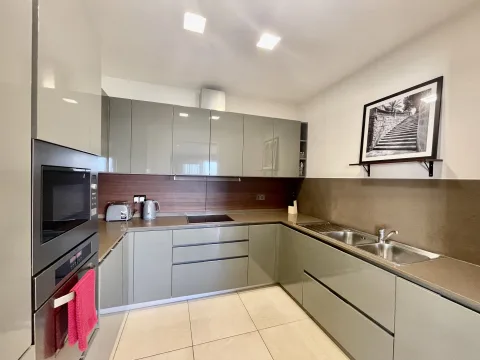 3 bed Apartment For Rent in Sliema, Sliema - thumb 9