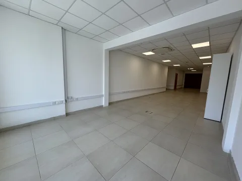 0 bed Office For Rent in Ta' Xbiex, Ta' Xbiex - thumb 2