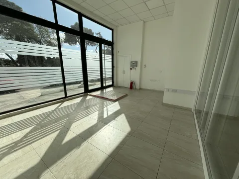 0 bed Office For Rent in Ta' Xbiex, Ta' Xbiex - thumb 4